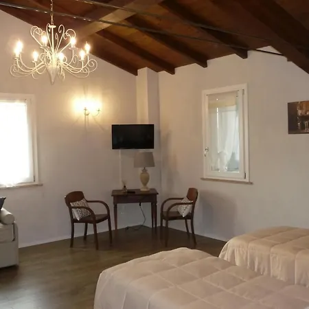 Antico Podere Emilia Farm stay